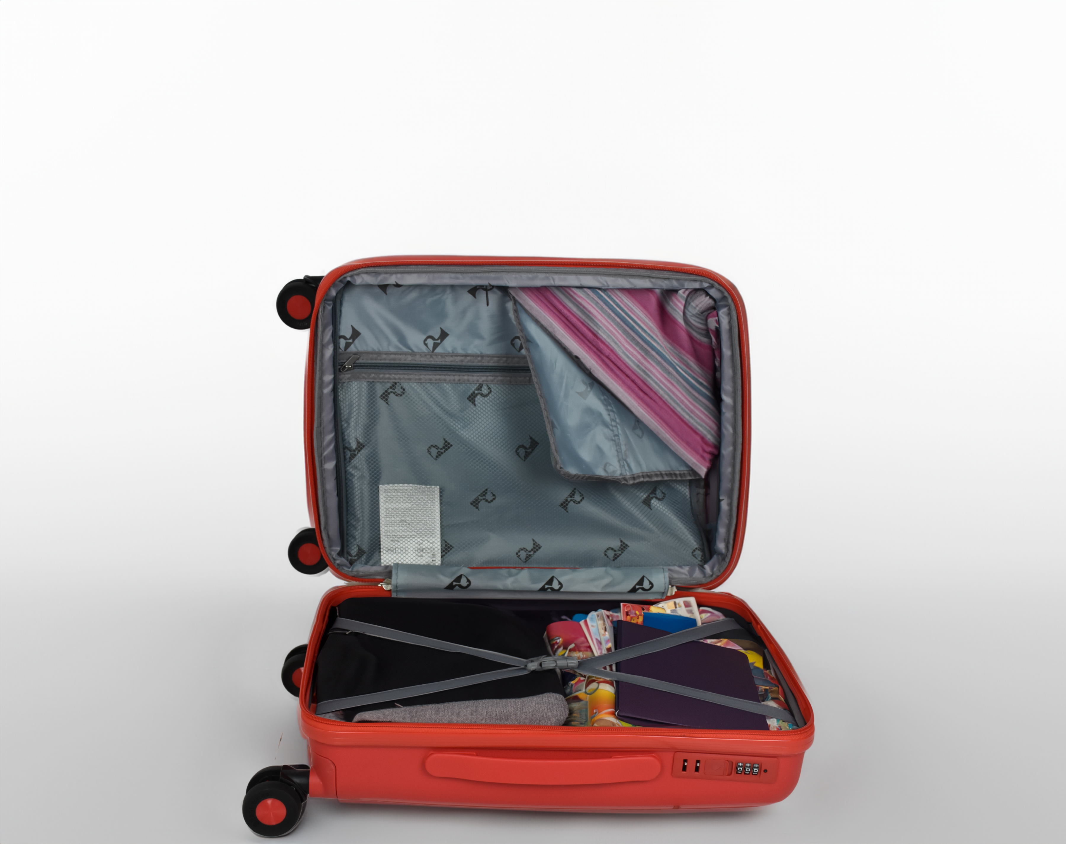 PIGEON حقيبة عربة ذات غلاف صلب مكون من 3 + 1 PP غير قابل للكسر